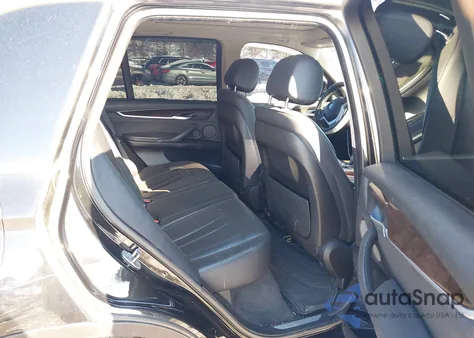 2015 BMW X5 xDrive35I z USA, uszkodzony, nr VIN 5UXKR0C5XF0K52626